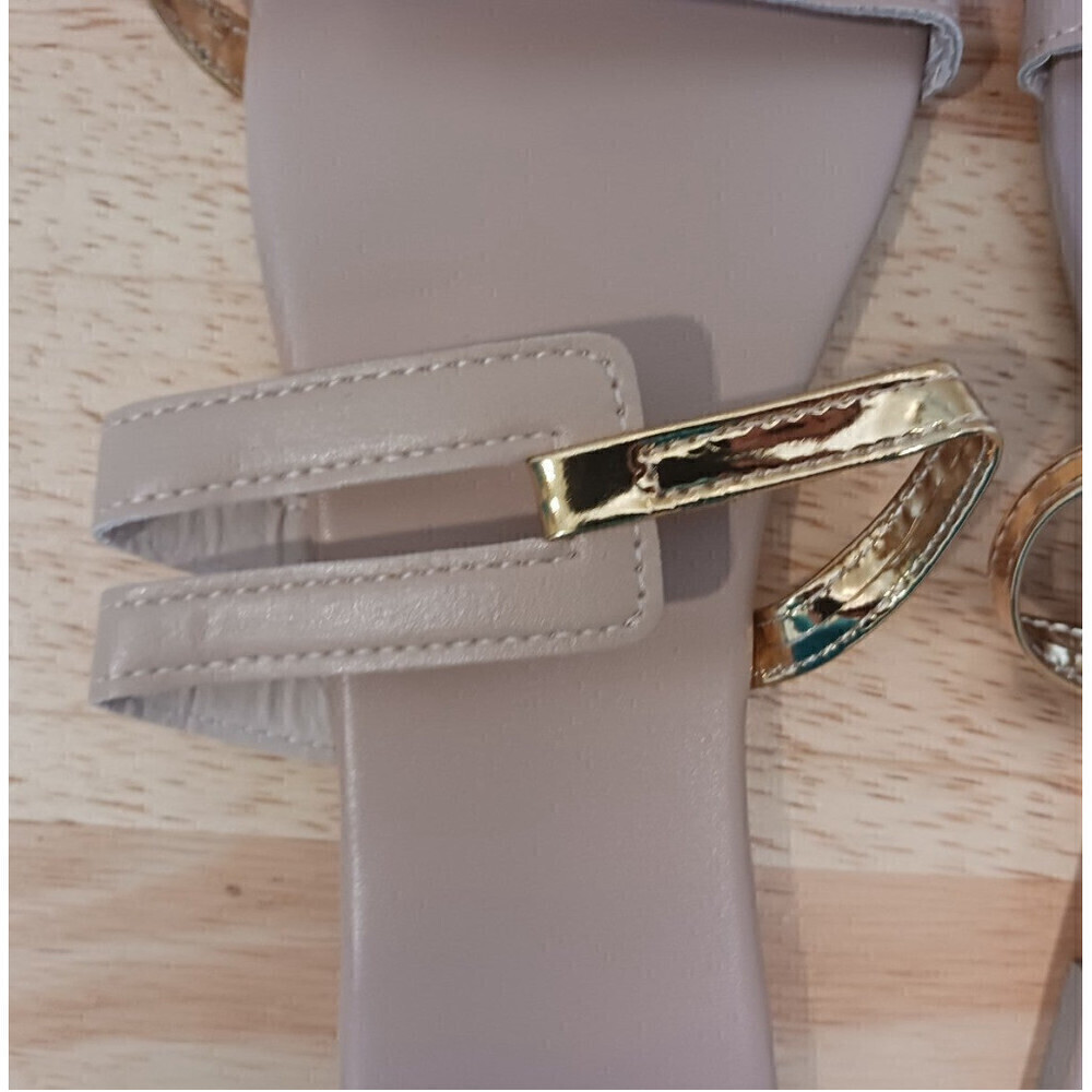 Beach Sandals In Beige - Picture 4 of 6